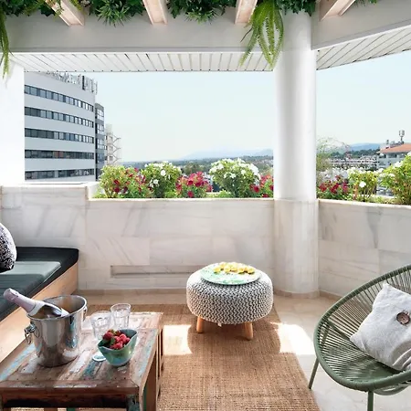 Beachfront With Sea View Apartment
